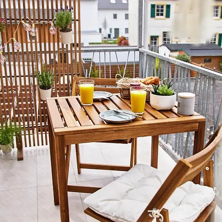 Idee Living: Design-haus-balkon-netflix Апартаменты